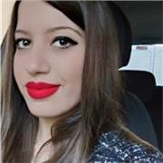 Laureata in lingua e letterature moderne e traduzione interculturale